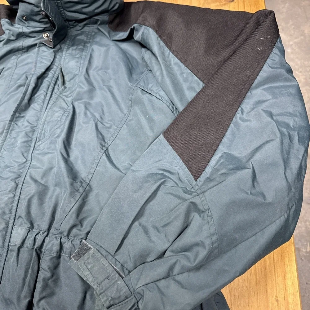 Columbia Sportswear Company this vintage